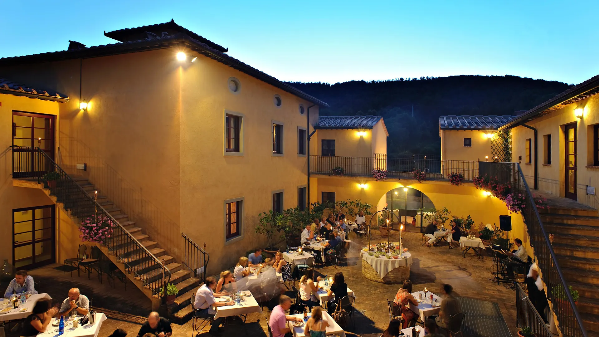 ***  Hotel & Restaurant Casolare Le Terre Rosse San Gimignano Italia